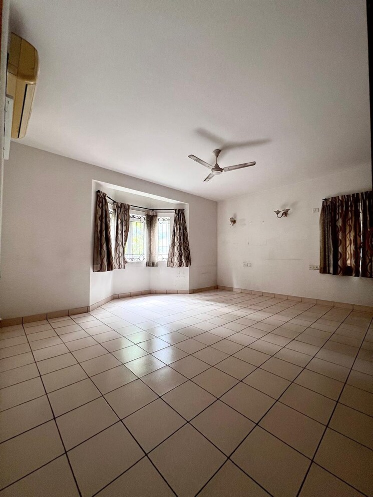 Room, sns-palace 3 Bedroom 2400 Sq.Ft. Apartment In Mg Road Bangalore 9023721