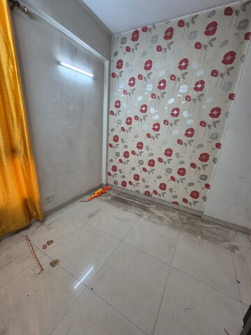 Bathroom in 2.5 BHK Apartment at Prateek Laurel, Sector 120 – for Sale