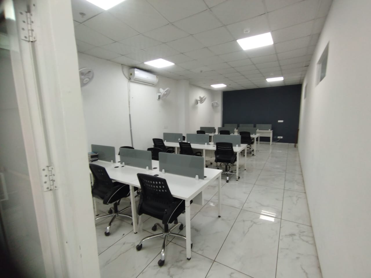 Office Space in IT/SEZ For Rent in Sector 74