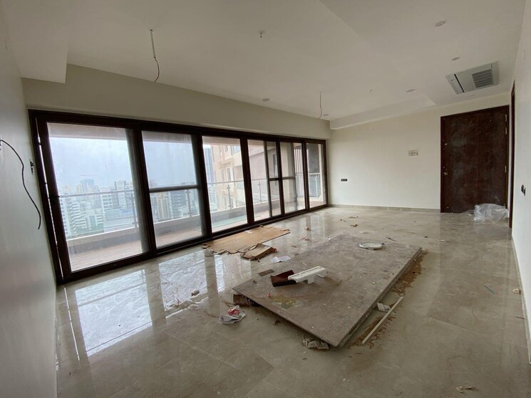 Room, dn nagar 3 Bedroom 1670 Sq.Ft. Apartment In Dn Nagar Mumbai 9023759