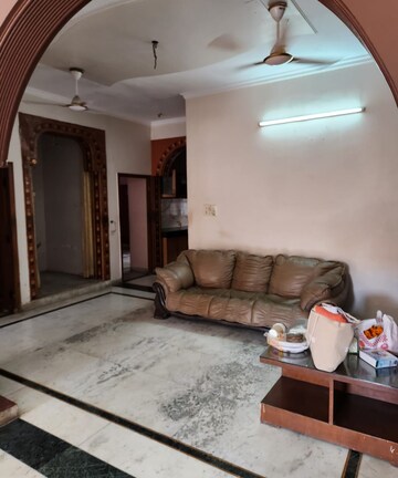 Living Room in 5 BHK Villa at Sector 28 – for Sale