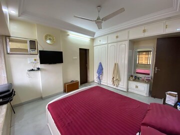 Bedroom in 3 BHK Apartment at Brooklyn Hill, Andheri West – for Rent