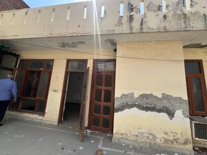  Plot For Sale in Sector 28