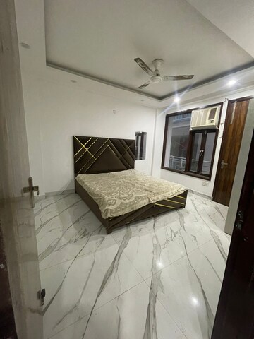 Bedroom in 1 BHK Builder Floor at Saket – for Rent