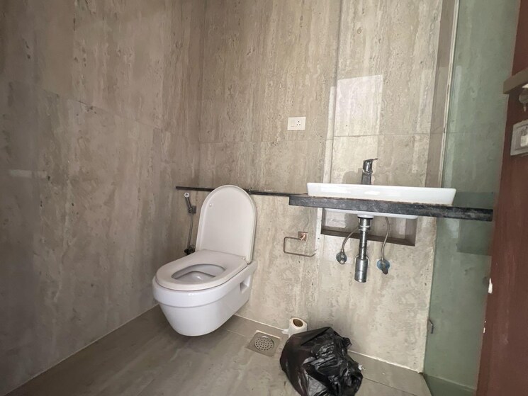 Bathroom, runwal-elegante 3 Bedroom 1090 Sq.Ft. Apartment In Andheri West Mumbai 9023840