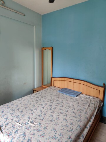 Bedroom in 3 BHK Apartment at Hiranandani Estate, Ghodbunder Road – for Rent