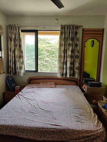 Bedroom in 3 BHK Apartment at Hiranandani Estate, Ghodbunder Road – for Rent