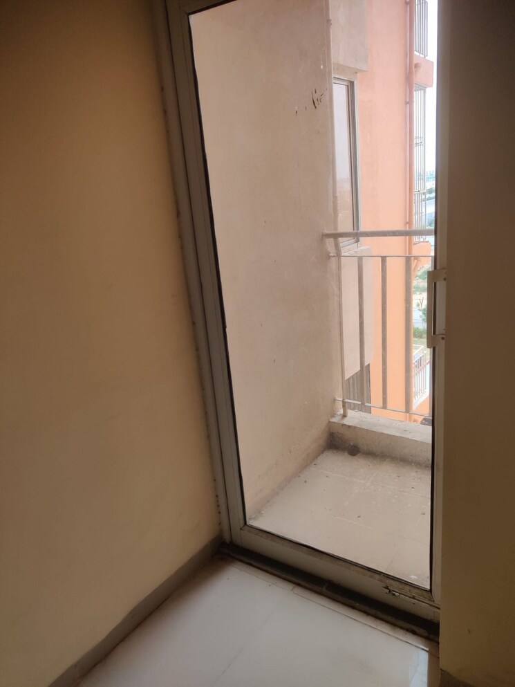 Room, wave-dream-homes 2 Bedroom 808 Sq.Ft. Apartment In Wave City Ghaziabad 9023881