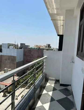 Balcony in 1 BHK Builder Floor at Saket – for Rent
