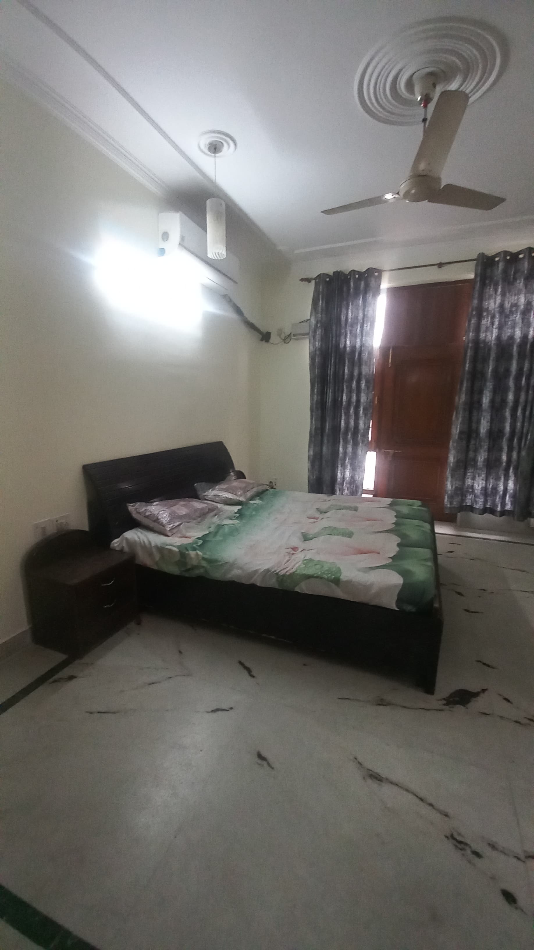 3 BHK + Extra Room Builder Floor For Rent in Sector 23
