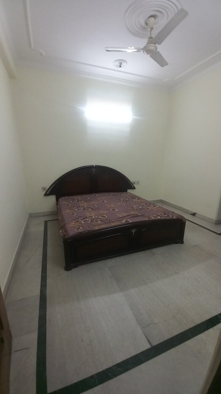 Bedroom, sector 23 3 Bedroom 3500 Sq.Ft. Builder Floor In Sector 23 Gurgaon 9023919