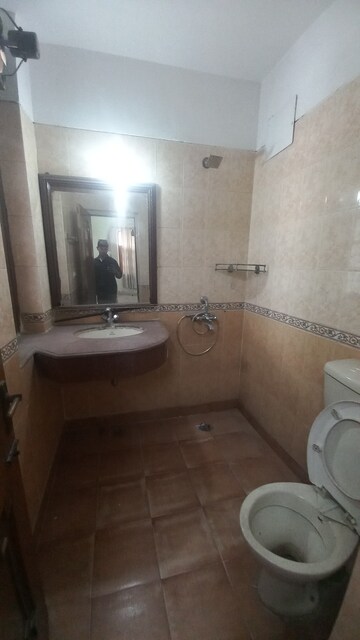 Bathroom in 3 BHK Builder Floor at Sector 23 – for Rent