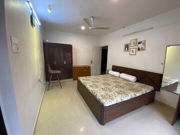 Bedroom in 3 BHK Apartment at Dn Nagar – for Rent