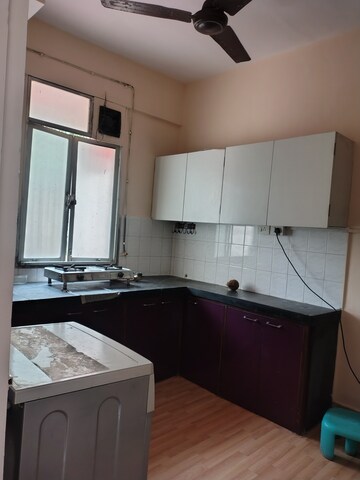 Furnished Amenities in 2 BHK Apartment at Andheri West – for Rent