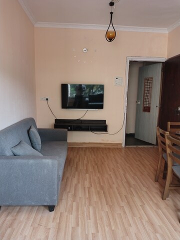 Furnished Amenities in 2 BHK Apartment at Andheri West – for Rent