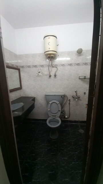 Bathroom in 3 BHK Builder Floor at Sector 23 – for Rent