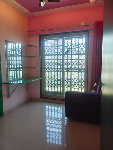 Room in 3 BHK Apartment at Lalani Residency, Kavesar – for Rent