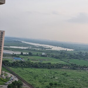 2 BHK Apartment For Sale in Jaypee Greens AMAN II, Sector 151