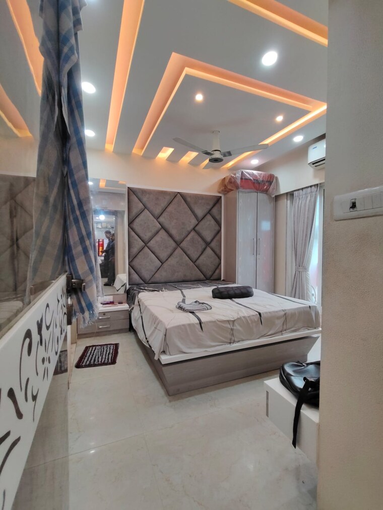 Team Area, dosti-west-county 2 Bedroom 734 Sq.Ft. Apartment In Balkum Pada Thane 9023925