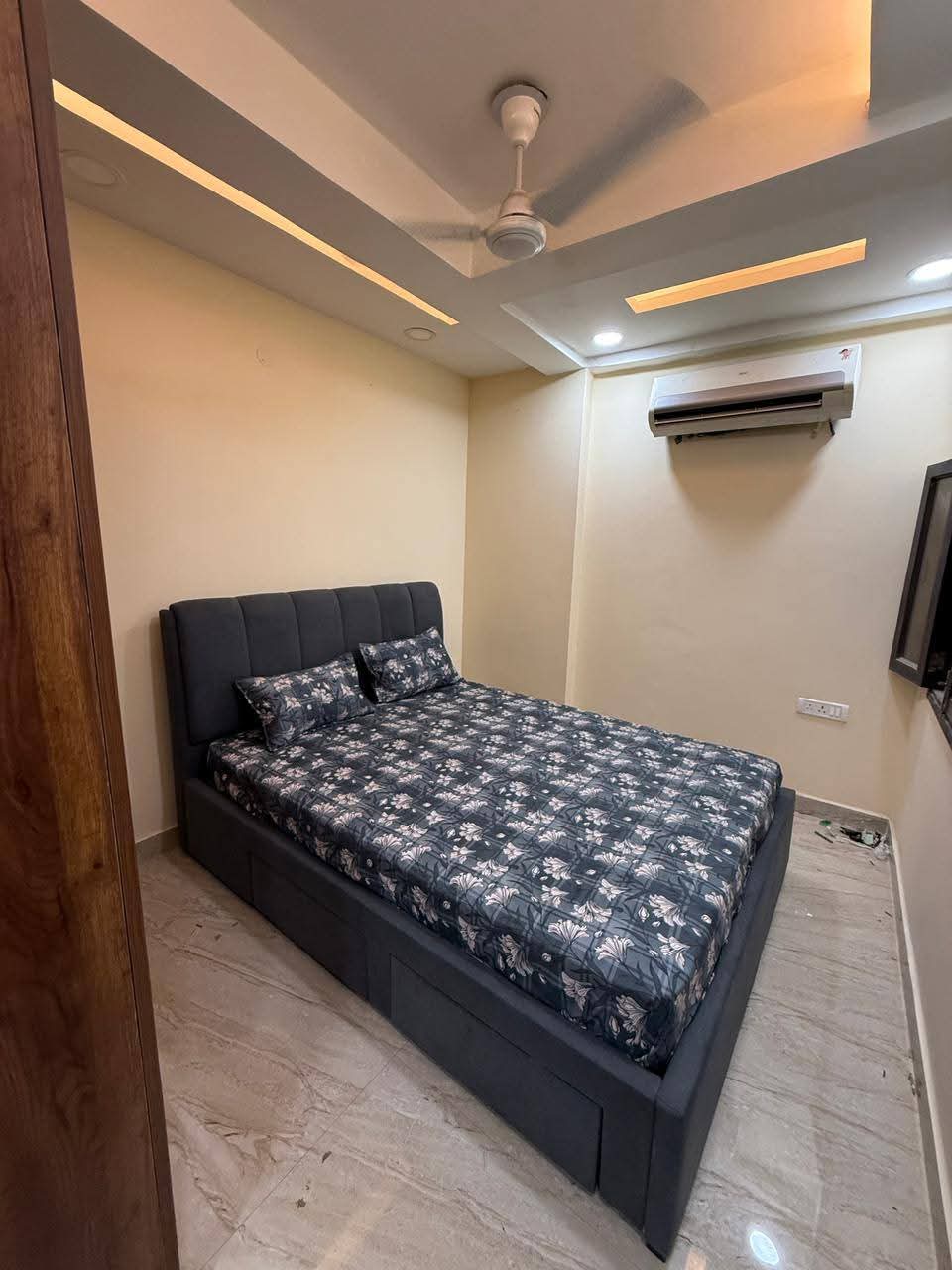 2 BHK Builder Floor For Rent in Saket