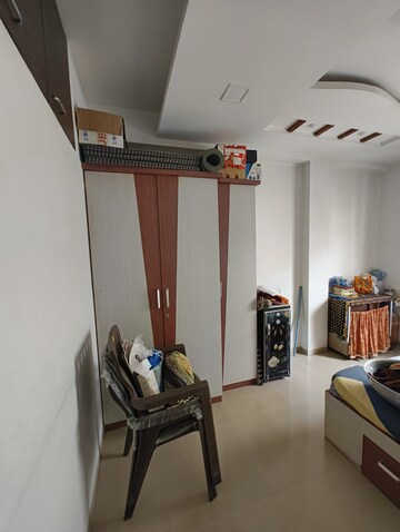 Furnished Amenities in 3 BHK Apartment at Subhanpura – for Rent