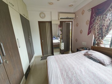 Bedroom in 3 BHK Apartment at Subhanpura – for Rent