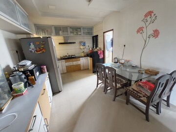 Living Room in 3 BHK Apartment at Subhanpura – for Rent