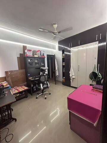 Team Area in 3 BHK Apartment at Keltech Golf Vista, Dundahera – for Sale