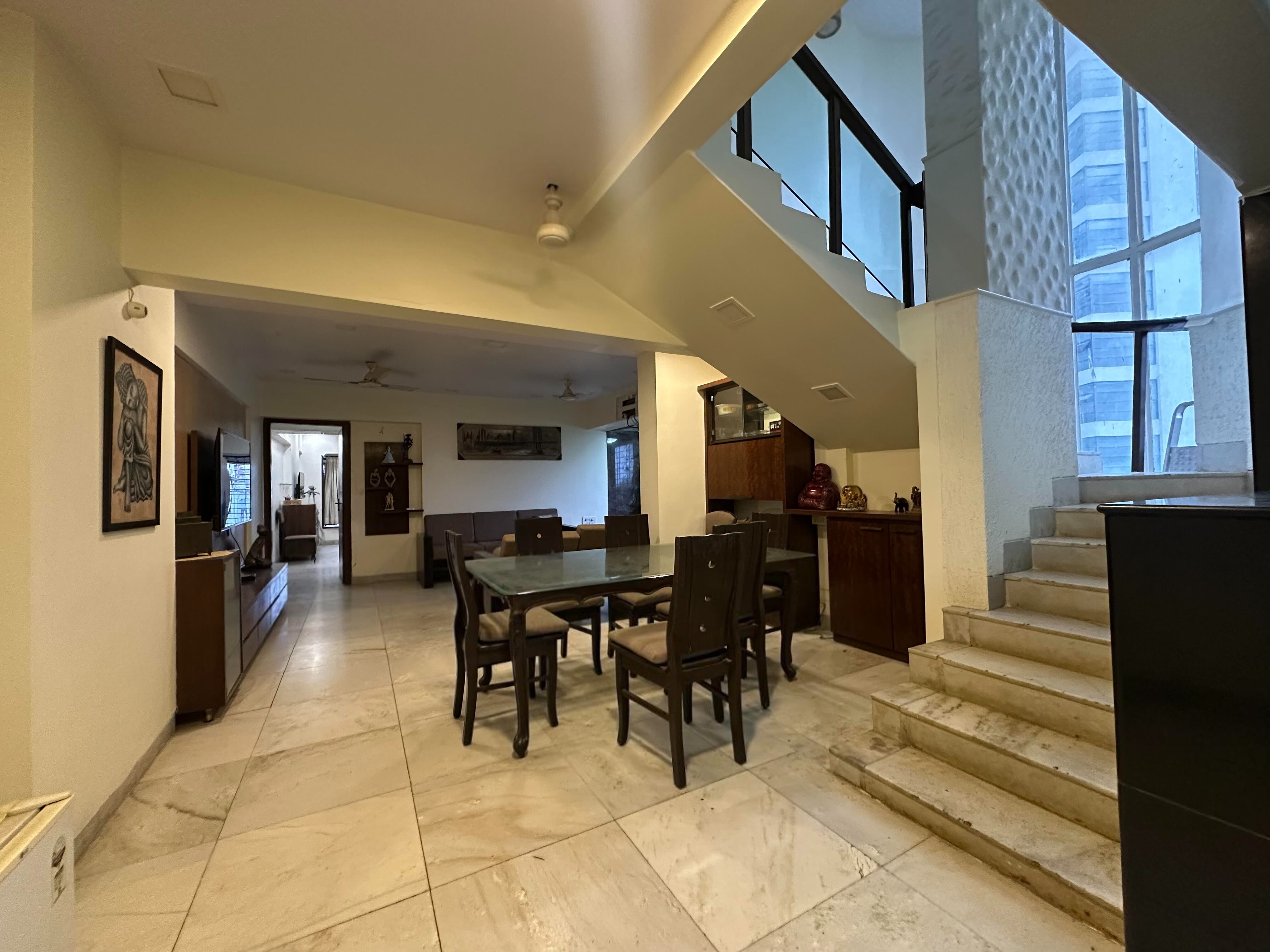 3 BHK + Servant Room Apartment For Rent in Lokhandwala Complex