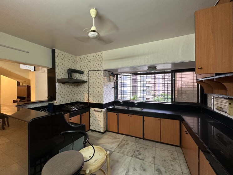 Kitchen, lokhandwala-complex 3 Bedroom 2000 Sq.Ft. Apartment In Andheri West Mumbai 9023970