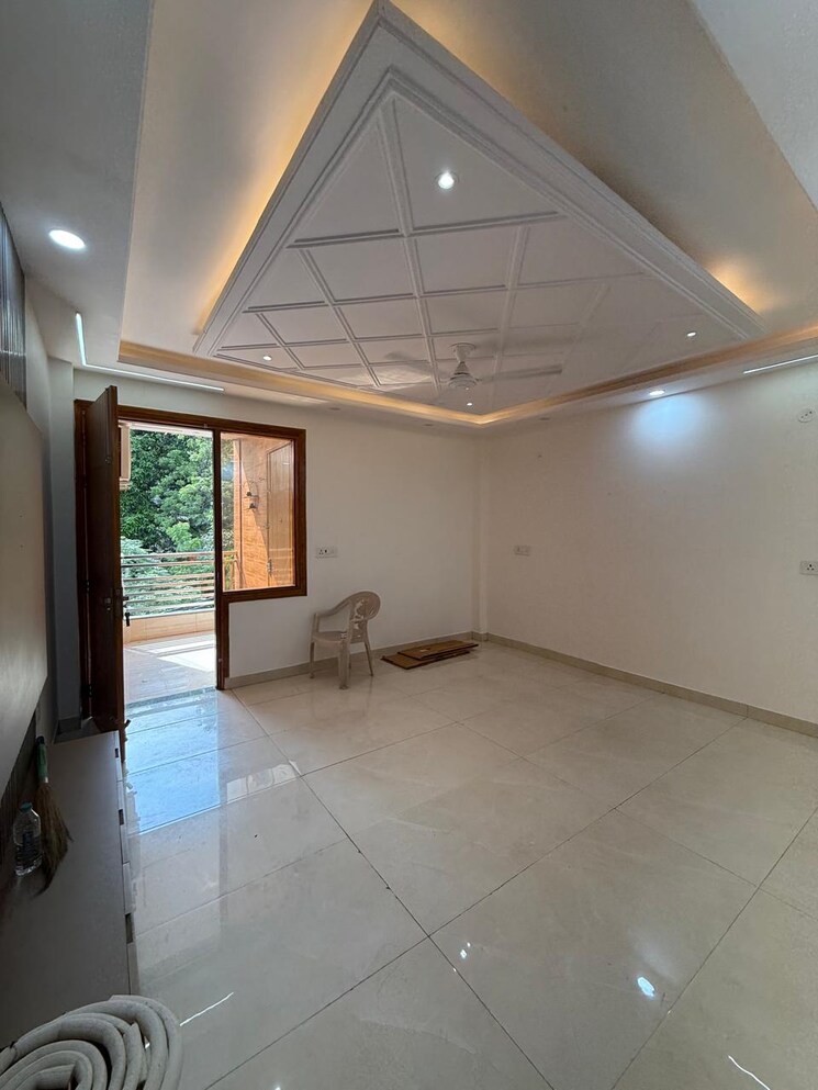 Room, kalkaji 2 Bedroom 1000 Sq.Ft. Builder Floor In Kalkaji Delhi 9024021