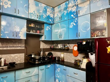 Kitchen in 1.5 BHK Apartment at Akanksha Pioneer, Vartak Nagar – for Sale