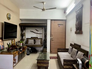 Kitchen in 1.5 BHK Apartment at Akanksha Pioneer, Vartak Nagar – for Sale