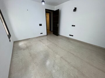 Room in 3 BHK Builder Floor at Saket – for Sale