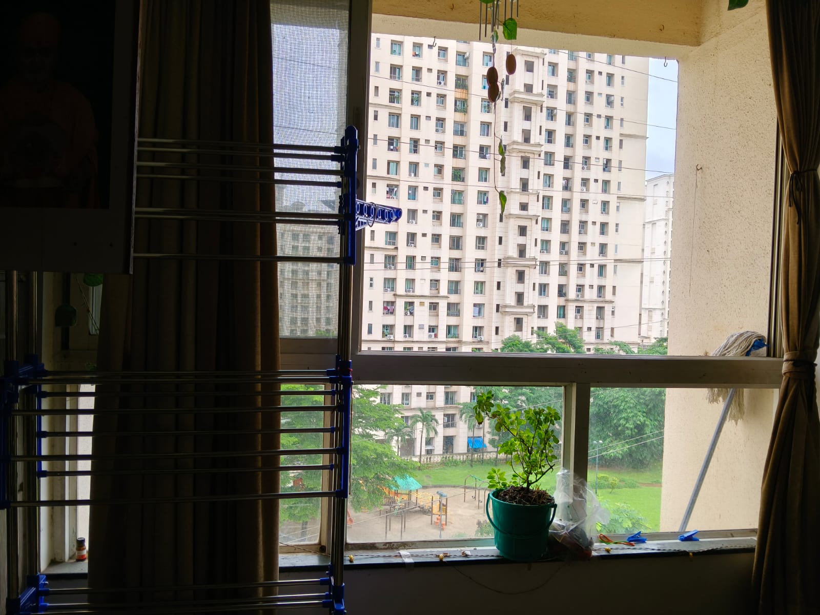 1 BHK + Pooja Room Apartment For Rent in Hiranandani Estate