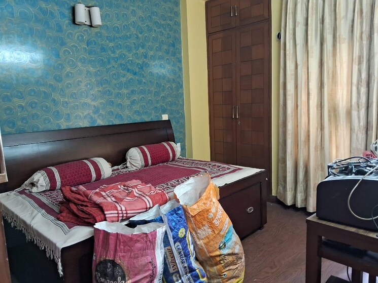 Bedroom, chittaranjan park 3 Bedroom 1350 Sq.Ft. Builder Floor In Chittaranjan Park Delhi 9024042