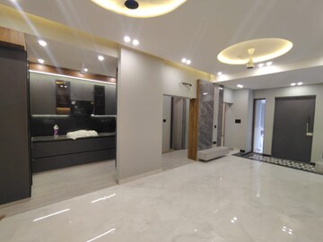 3 BHK Builder Floor For Rent in DLF Queens Court, Greater Kailash ii