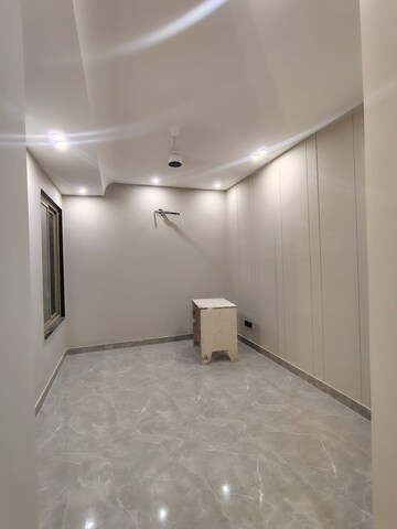Bathroom in 3 BHK Builder Floor at DLF Queens Court, Greater Kailash ii – for Rent