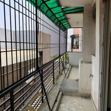 Balcony in 3.5 BHK Builder Floor at Wave City, Bayana – for Rent