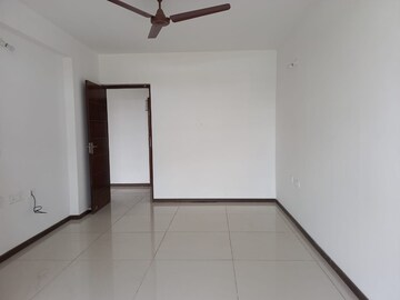 Room in 2 BHK Apartment at Jakkuru – for Sale