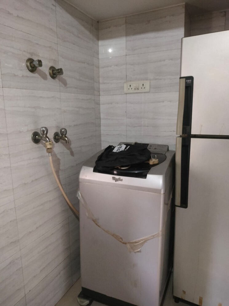 Bathroom, vijay-annex-3 2 Bedroom 750 Sq.Ft. Apartment In Waghbil Thane 9024081