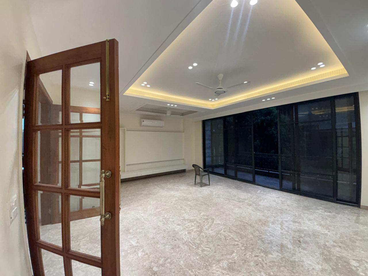 4 BHK Builder Floor For Rent in South Extension 