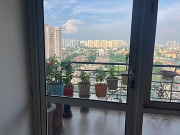 Balcony in 2.5 BHK Apartment at Unitech Harmony, Sector 50 – for Rent