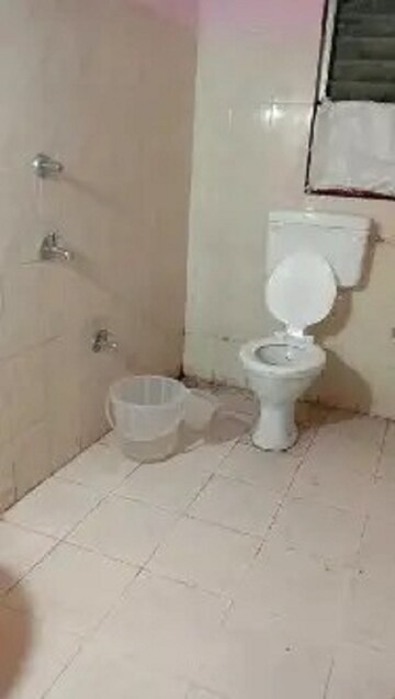 Bathroom in 2 BHK Apartment at Phoolbagan – for Rent