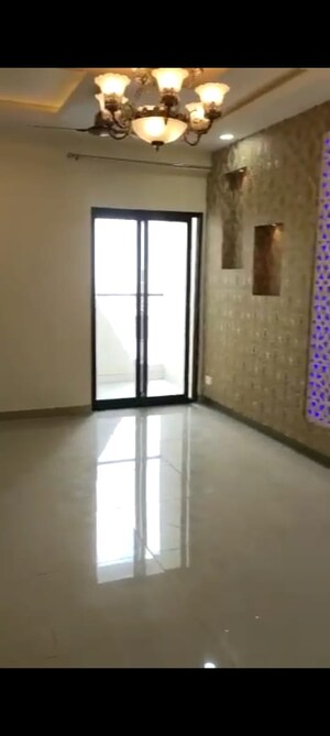 Room in 3.5 BHK Apartment at Emenox Brave Hearts, Raj Nagar Extension – for Sale