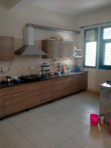 Kitchen in 4 BHK Villa at SS Aaron Ville, Sector 48 – for Sale