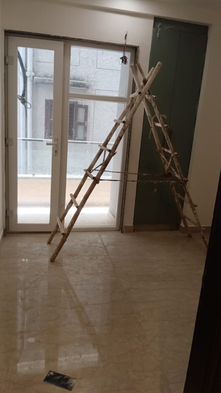 Room, maidan garhi 2 Bedroom 75 Sq.Yd. Builder Floor In Maidan Garhi Delhi 9024239