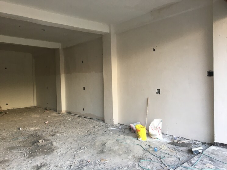 Room, sector 63 Commercial Office Space in IT/SEZ 33500 Sq.Ft. In Sector 63 Noida 9024167