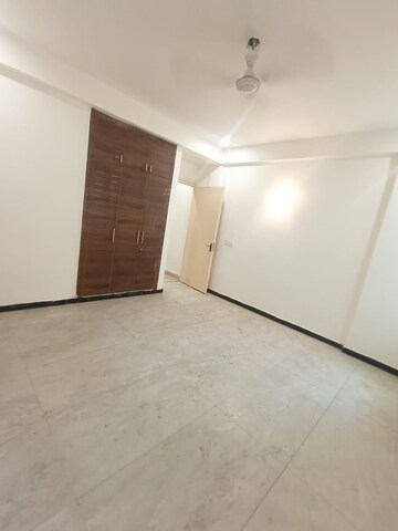 Room in 3 BHK Builder Floor at Greater Kailash I – for Rent