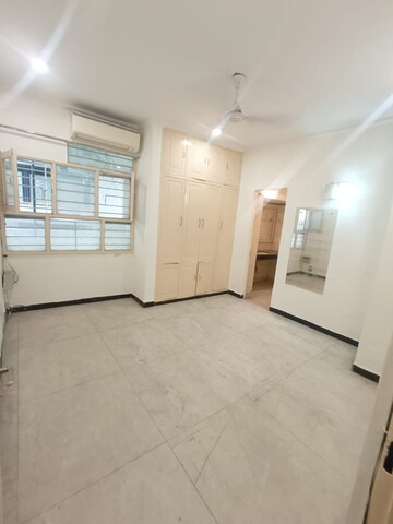 Room in 3 BHK Builder Floor at Greater Kailash I – for Rent